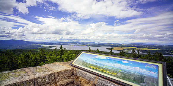 Um Lipno zur Vítkův hrádek